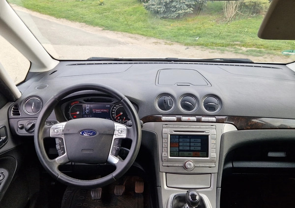Ford Galaxy cena 16500 przebieg: 234843, rok produkcji 2007 z Strzegom małe 121